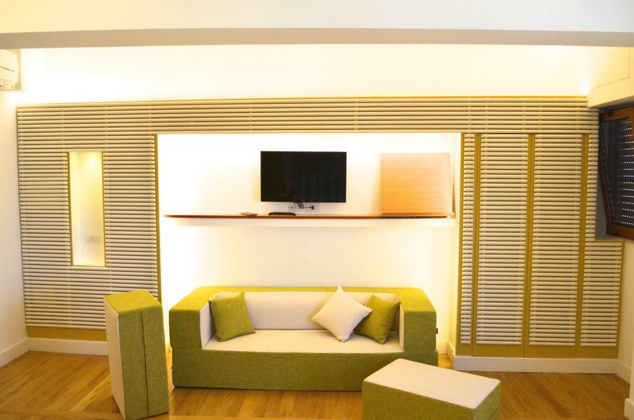 Luiselle Charming Accommodation Sorrento City Center Luaran gambar