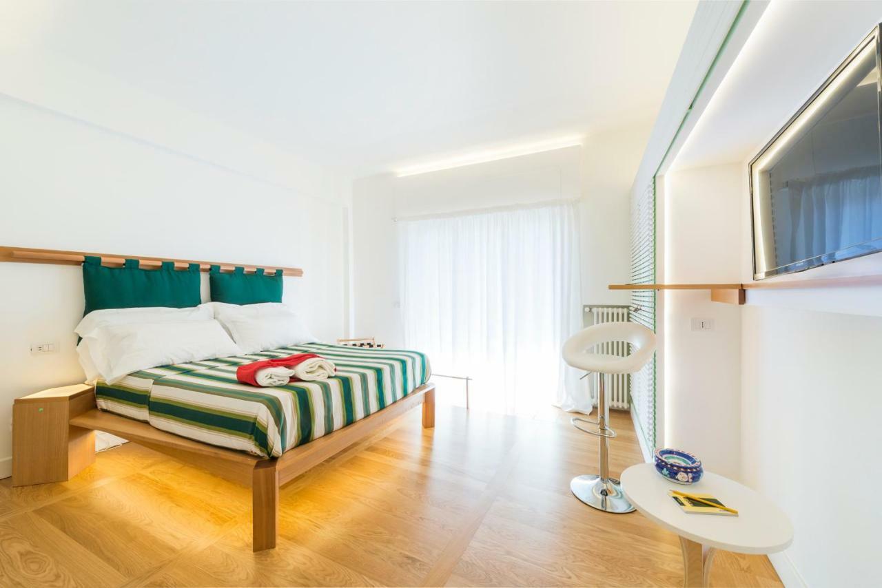 Luiselle Charming Accommodation Sorrento City Center Luaran gambar