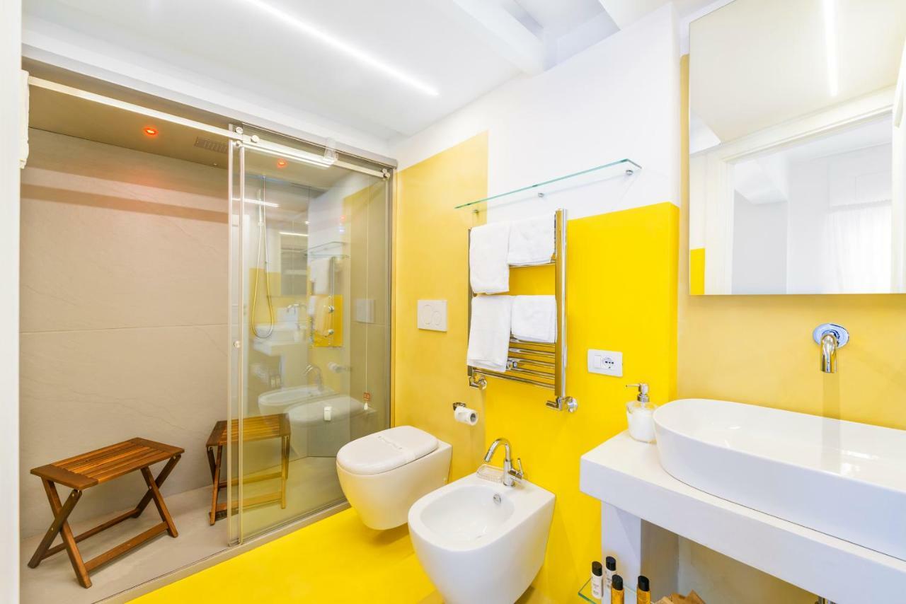 Luiselle Charming Accommodation Sorrento City Center Luaran gambar