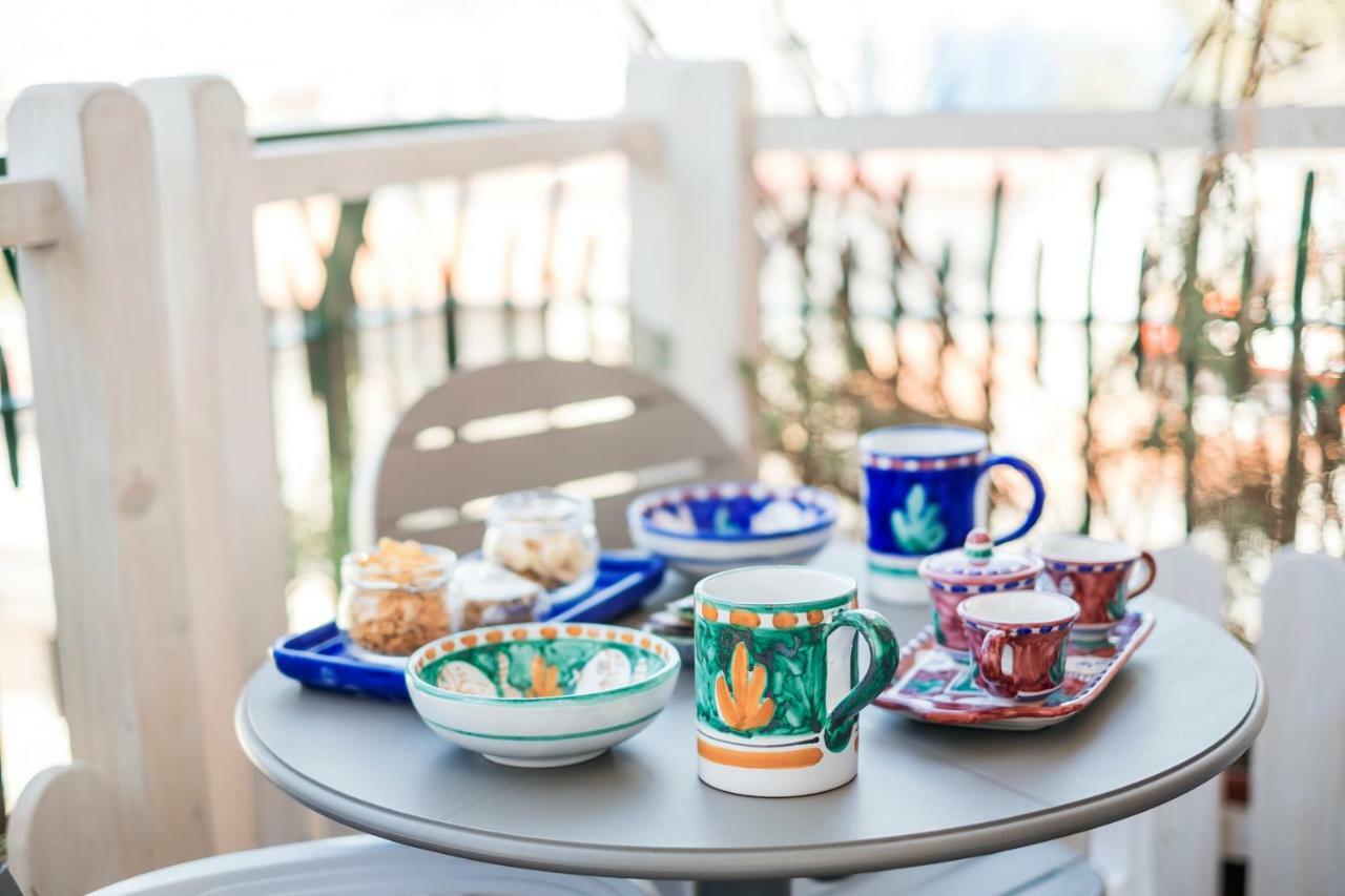 Luiselle Charming Accommodation Sorrento City Center Luaran gambar