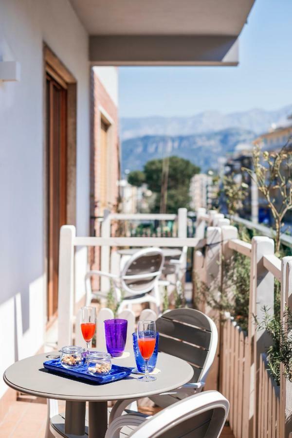 Luiselle Charming Accommodation Sorrento City Center Luaran gambar